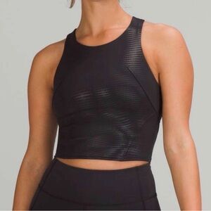Lululemon Women's Black Sleeveless Crop Top